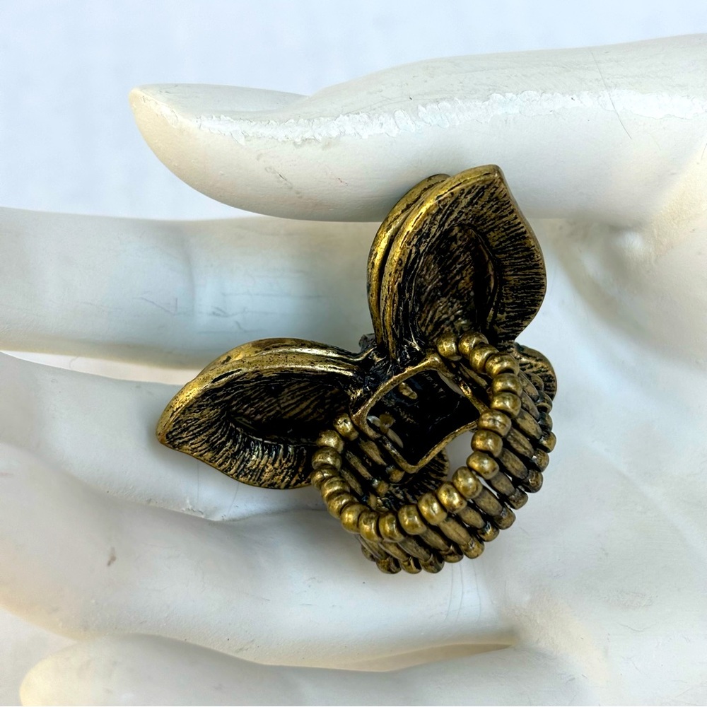 Crystal Butterfly Ring - Picture 4 of 6